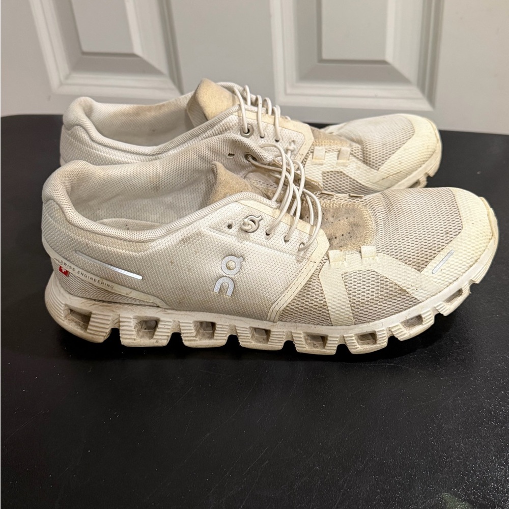 On Running white  Sneakers size 9.5